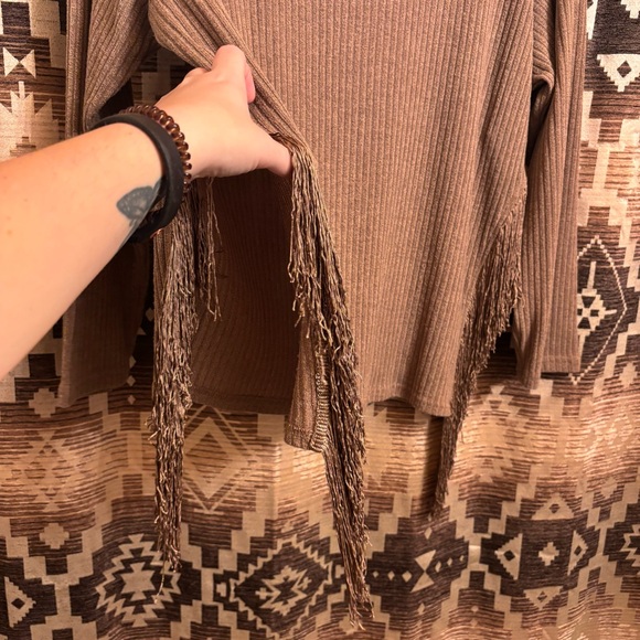 Women’s SHEIN Ribbed Sweater With Fringe Sides, Size 4XL, Fits like a 2XL - Picture 4 of 8
